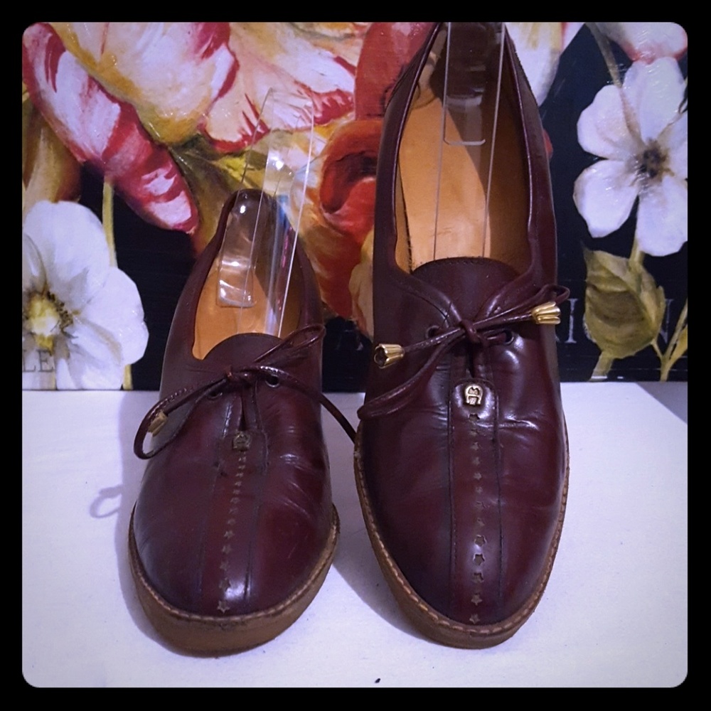 Beautiful Vintage Leather Aigner Oxford Pumps
